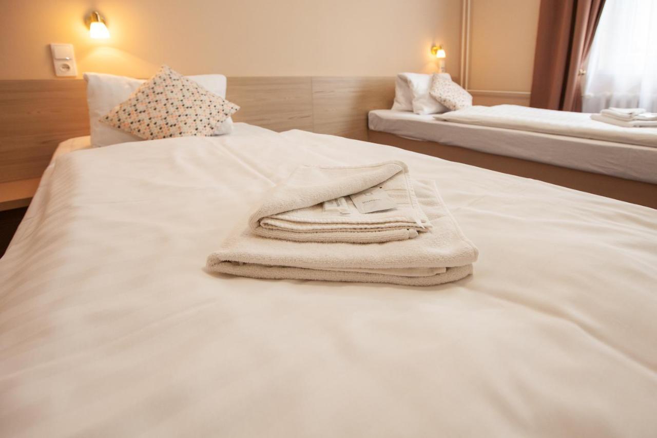 Hotel Stella Plzeň Esterno foto