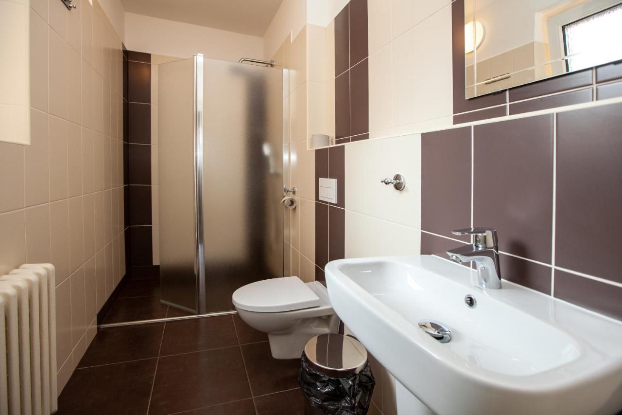 Hotel Stella Plzeň Esterno foto
