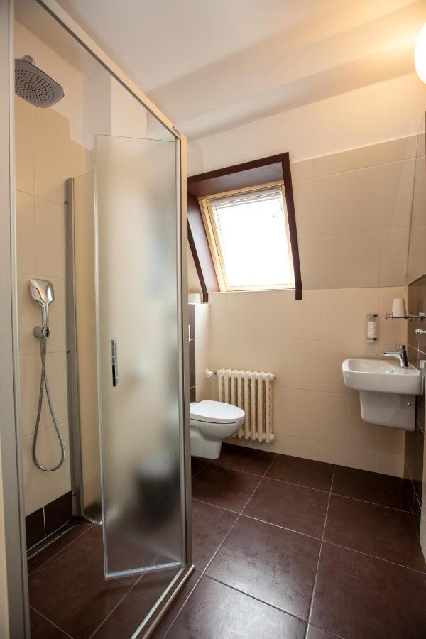 Hotel Stella Plzeň Esterno foto