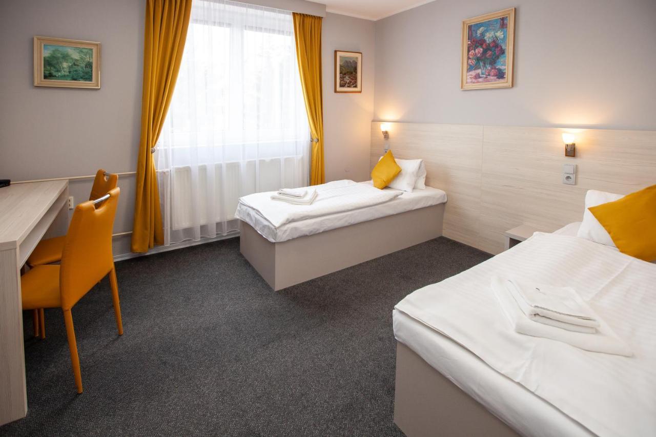 Hotel Stella Plzeň Esterno foto